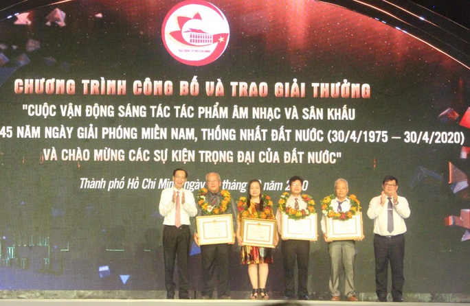 Tác giả Trần Văn Hưng đoạt giải A kịch bản viết về tuyến Metro tại TP HCM - Ảnh 2.