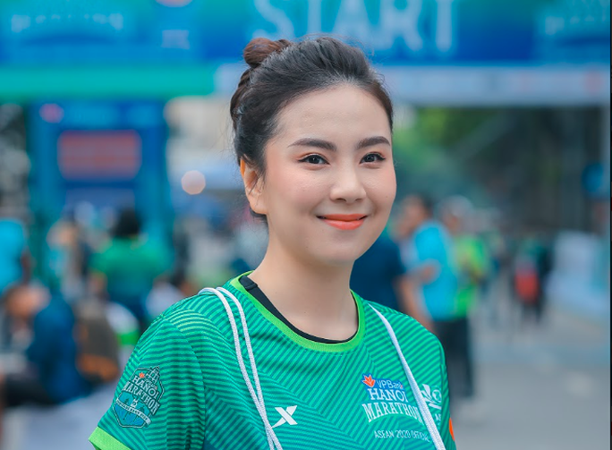 Diễn viên Xuân Nghị, Thanh Sơn lần đầu chạy thi cùng hot girl thời tiết Mai Ngọc của VTV - Ảnh 4. Diễn viên Xuân Nghị, Thanh Sơn lần đầu chạy thi cùng hot girl thời tiết Mai Ngọc của VTV - Ảnh 4.
