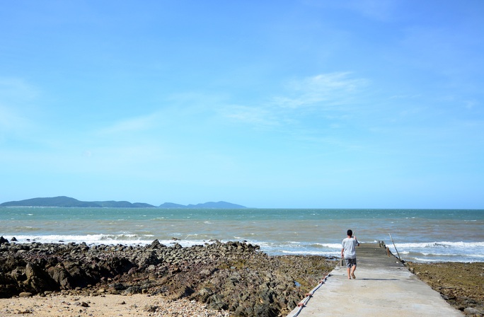 Rong ruổi trên đảo Quan Lạn - Ảnh 2.