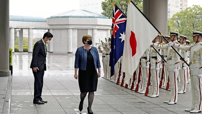 Nhật Bản, Úc cảnh báo về biển Đông - Ảnh 1.