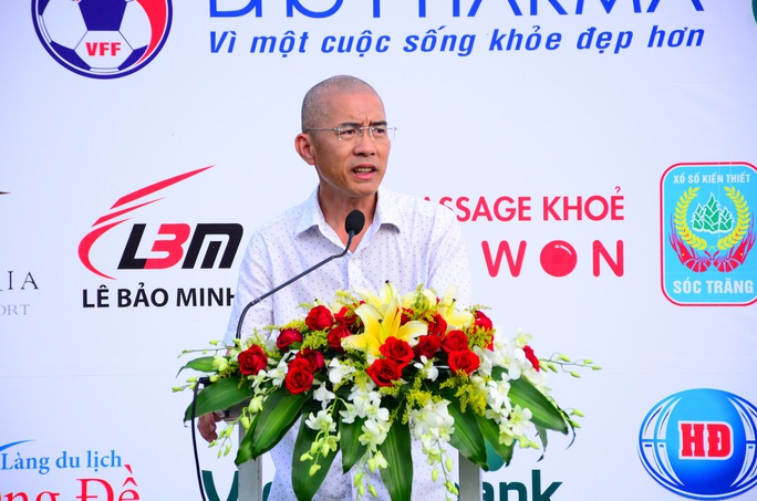Nữ trọng tài “gây thương nhớ” tại giải bóng đá báo chí ĐBSCL - Ảnh 7.