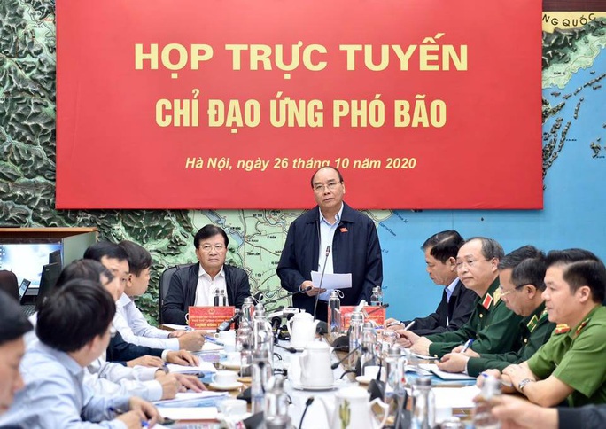 Thủ tướng chủ trì họp ứng phó bão số 9 giật cấp 15, gây mưa đặc biệt to hướng vào Đà Nẵng - Phú Yên - Ảnh 1.