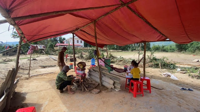 600 ngôi nhà chống bão đã an toàn trong bão lũ miền Trung - Ảnh 1.