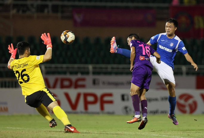 Sài Gòn FC xuất sắc lên ngôi nhì bảng V-League 2020 - Ảnh 1.