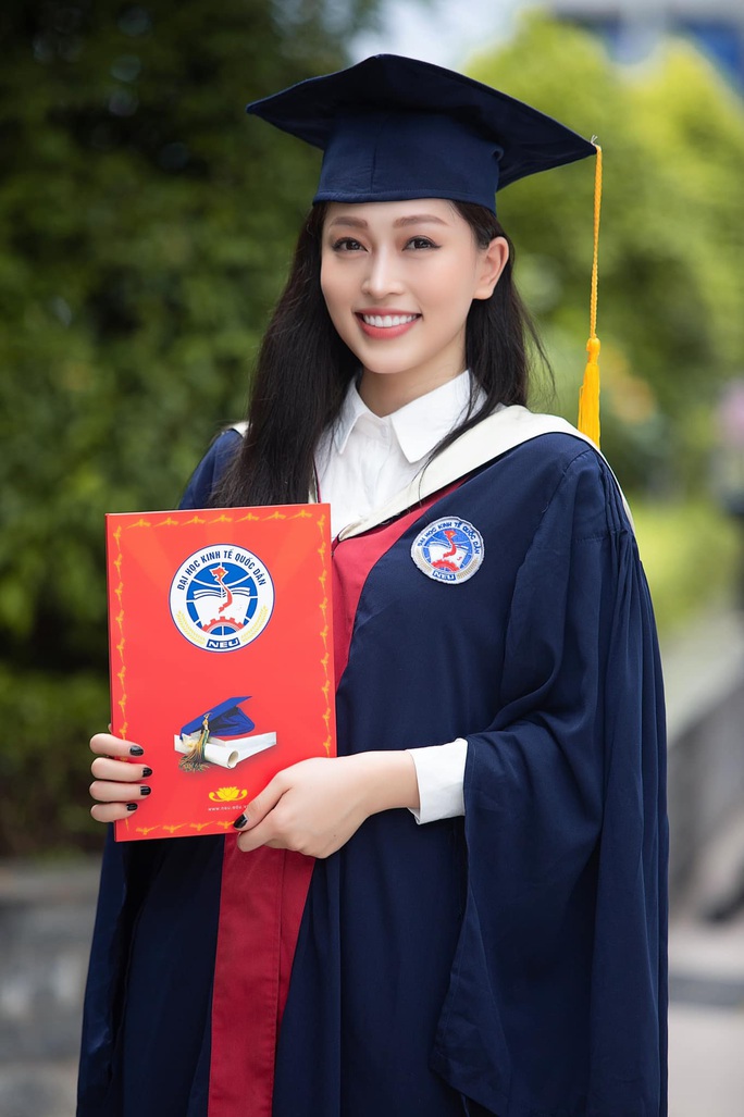 Á hậu Phương Nga rạng ngời bên bạn trai Bình An - Ảnh 2.