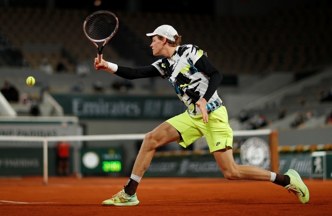 Clip Rafael Nadal toàn thắng, vào bán kết Roland Garros 2020 - Ảnh 2.