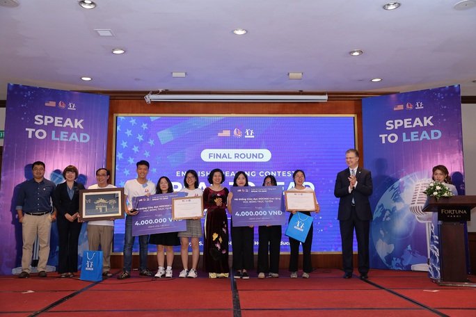 Đội học sinh từ An Giang giành thắng lợi thi hùng biện bằng tiếng Anh - Ảnh 4.