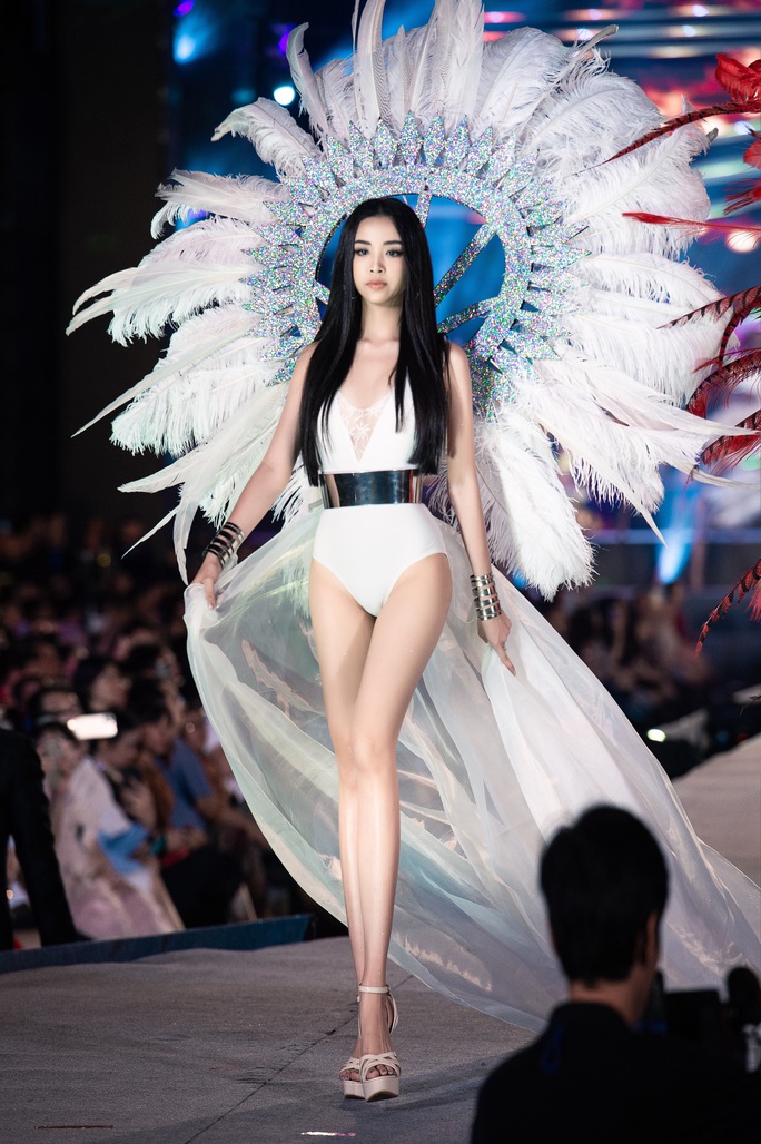 Thí sinh Hoa hậu Việt Nam 2020 hóa thiên thần nội y Victoria’s Secret - Ảnh 5.
