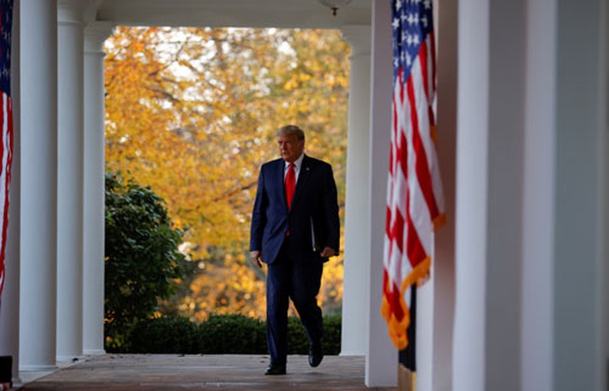 Ông Donald Trump hẹp đường ở lại Nhà Trắng - Ảnh 1. Ông Donald Trump hẹp đường ở lại Nhà Trắng - Ảnh 1.
