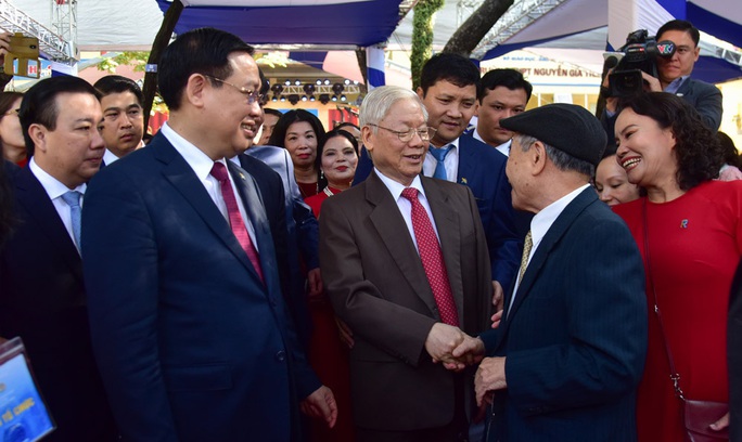 Tổng Bí thư, Chủ tịch nước Nguyễn Phú Trọng thăm trường xưa dịp kỷ niệm 70 năm thành lập - Ảnh 3. Tổng Bí thư, Chủ tịch nước Nguyễn Phú Trọng thăm trường xưa dịp kỷ niệm 70 năm thành lập - Ảnh 3.
