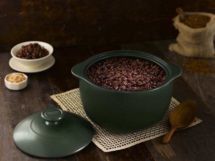 Sống khỏe với nồi sứ dưỡng sinh - Ảnh 2. Sống khỏe với nồi sứ dưỡng sinh - Ảnh 2.