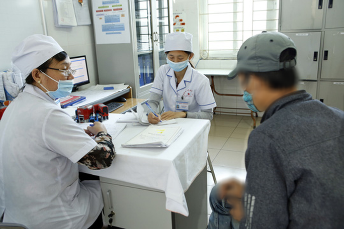 Người đầu tiên nhiễm HIV vẫn sống khoẻ mạnh sau 30 năm - Ảnh 1. Người đầu tiên nhiễm HIV vẫn sống khoẻ mạnh sau 30 năm - Ảnh 1.