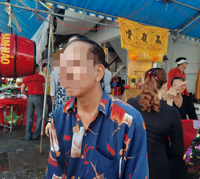 Cha già chết lặng kể về đứa con gái mang nhiều vàng bị sát hại - Ảnh 1. Cha già chết lặng kể về đứa con gái mang nhiều vàng bị sát hại - Ảnh 1.