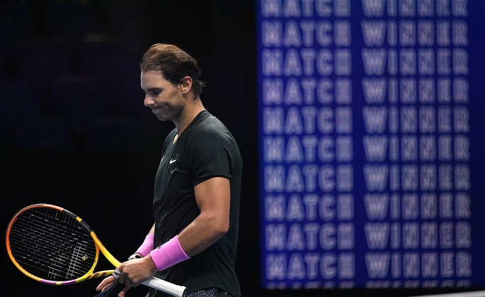 Rafael Nadal bất ngờ thất bại ở vòng 2 ATP Finals 2020 - Ảnh 3.