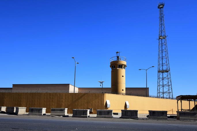 Vừa thông báo rút thêm quân, tên lửa đã phóng tới đại sứ quán Mỹ ở Iraq - Ảnh 2. Vừa thông báo rút thêm quân, tên lửa đã phóng tới đại sứ quán Mỹ ở Iraq - Ảnh 2.