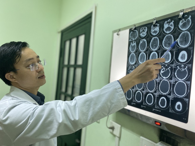 Nam thanh niên mất hoàn toàn bàn tay phải vì bình gas mini phát nổ - Ảnh 1. Nam thanh niên mất hoàn toàn bàn tay phải vì bình gas mini phát nổ - Ảnh 1.