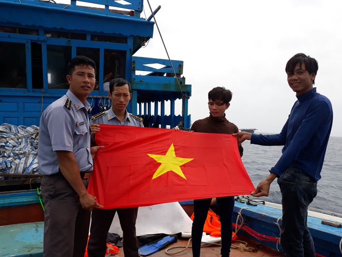 Lực lượng kiểm ngư - cứu tinh trên biển - Ảnh 1. Lực lượng kiểm ngư - cứu tinh trên biển - Ảnh 1.