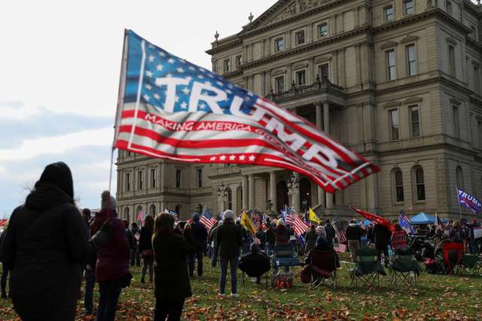 Tổng thống Trump đang tính toán gì ở bang Michigan? - Ảnh 1. Tổng thống Trump đang tính toán gì ở bang Michigan? - Ảnh 1.