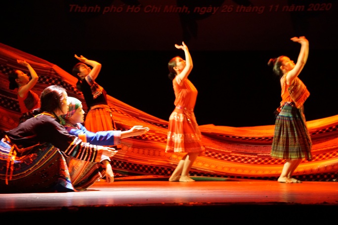 Liên hoan Múa TP HCM lần 6: Dấu ấn của biên đạo trẻ - Ảnh 4. Liên hoan Múa TP HCM lần 6: Dấu ấn của biên đạo trẻ - Ảnh 4.