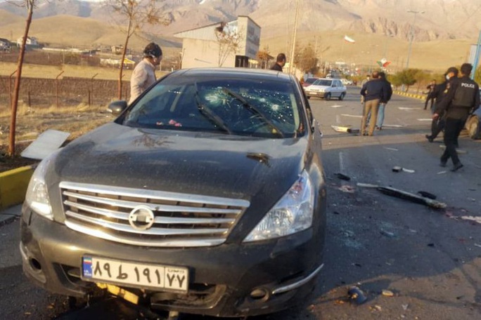 Nhà khoa học hạt nhân hàng đầu Iran bị ám sát gần Tehran - Ảnh 1. Nhà khoa học hạt nhân hàng đầu Iran bị ám sát gần Tehran - Ảnh 1.