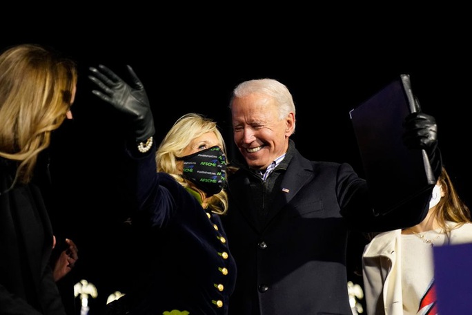 Bầu cử Mỹ: Ông Biden tung đòn phá tan hy vọng của Tổng thống Trump - Ảnh 2. Bầu cử Mỹ: Ông Biden tung đòn phá tan hy vọng của Tổng thống Trump - Ảnh 2.