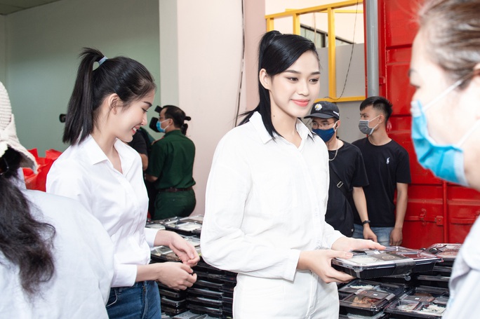 Không nhận ra Tân Hoa hậu Việt Nam Đỗ Thị Hà sau đăng quang - Ảnh 2.