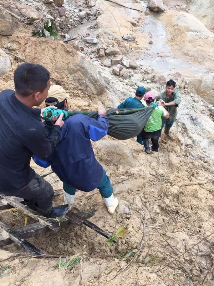 Carrying a 20-kilometer forest road to the emergency, the woman gladly received bad news - Photo 3.