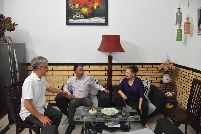 Mai Vàng nhân ái thăm nghệ sĩ múa Nguyễn Anh Đào và Tô Minh Nhật - Ảnh 3.