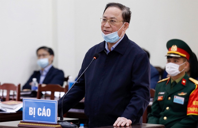 Nguyên thứ trưởng Bộ Quốc phòng Nguyễn Văn Hiến được giảm 6 tháng tù - Ảnh 1. Nguyên thứ trưởng Bộ Quốc phòng Nguyễn Văn Hiến được giảm 6 tháng tù - Ảnh 1.