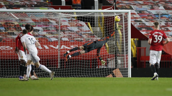 Mở đại tiệc bàn thắng ở Old Trafford, Man United bay cao Top 3 Ngoại hạng Anh - Ảnh 7.