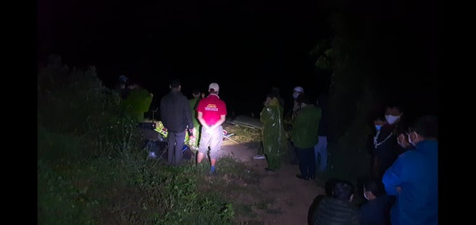 Phát hiện thi thể không nguyên vẹn trôi trên sông - Ảnh 1. Phát hiện thi thể không nguyên vẹn trôi trên sông - Ảnh 1.