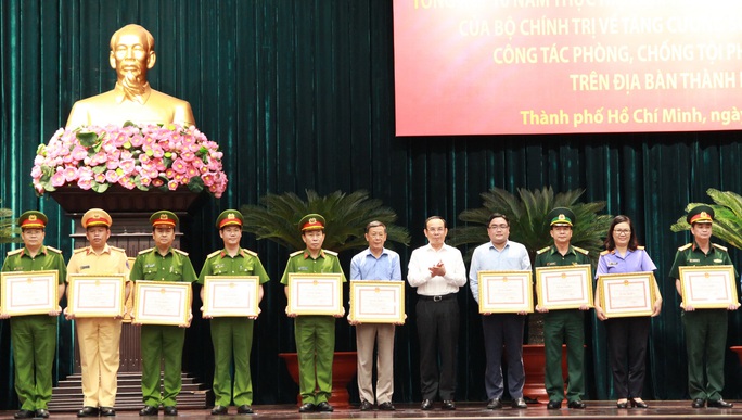 Bí thư Thành ủy Nguyễn Văn Nên: Khi sinh ra không ai muốn trở thành tội phạm! - Ảnh 2.