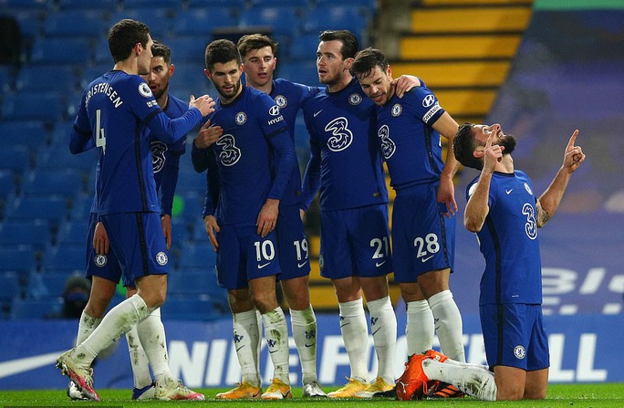 Chelsea lại mất điểm sân nhà, Leicester may mắn thoát hiểm - Ảnh 2.