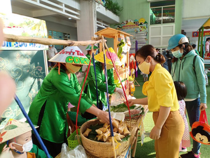 Động viên doanh nghiệp, chủ nhà trọ chăm sóc tốt công nhân - Ảnh 1. Động viên doanh nghiệp, chủ nhà trọ chăm sóc tốt công nhân - Ảnh 1.