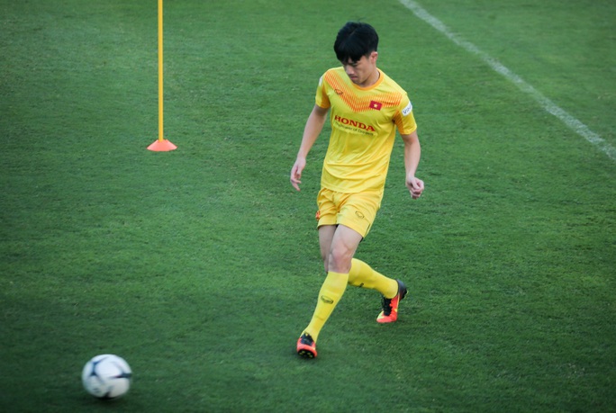Tài năng trẻ đang lên Nguyễn Hai Long tiếc nuối chia tay đội tuyển vì chấn thương - Ảnh 16.