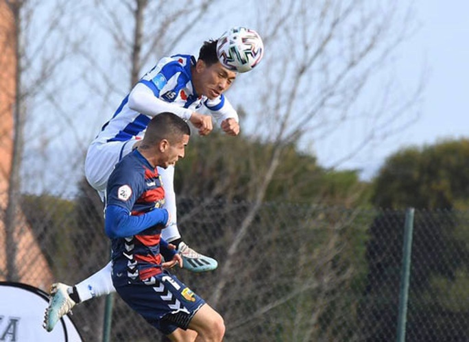 Văn Hậu vẫn muốn ở lại Heerenveen - Ảnh 1. Văn Hậu vẫn muốn ở lại Heerenveen - Ảnh 1.