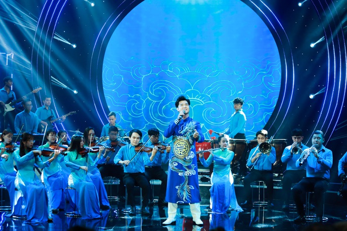 NSƯT Tú Sương, đạo diễn Hoa Hạ tạo dấu ấn qua Miền ký ức - Ảnh 5. NSƯT Tú Sương, đạo diễn Hoa Hạ tạo dấu ấn qua Miền ký ức - Ảnh 5.