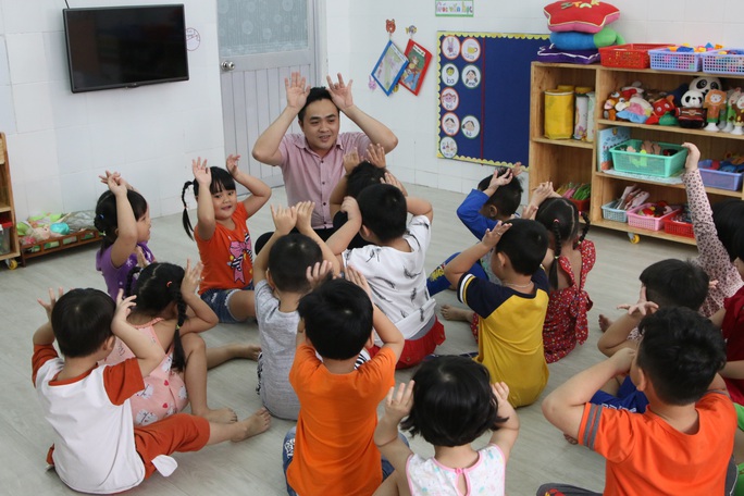 TP HCM kiến nghị cho học sinh nghỉ đến hết tháng 3: Phụ huynh nghĩ gì? - Ảnh 1. TP HCM kiến nghị cho học sinh nghỉ đến hết tháng 3: Phụ huynh nghĩ gì? - Ảnh 1.