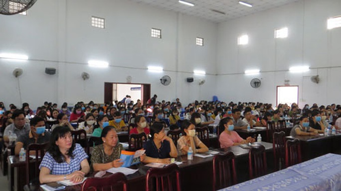 Tập huấn phòng chống dịch bệnh Covid-19 cho CNVC-LĐ - Ảnh 1. Tập huấn phòng chống dịch bệnh Covid-19 cho CNVC-LĐ - Ảnh 1.