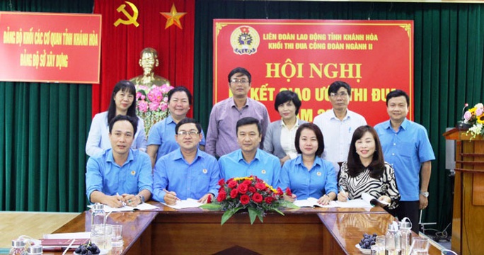 Khánh Hòa: Cải thiện bữa ăn giữa ca cho công nhân - Ảnh 1. Khánh Hòa: Cải thiện bữa ăn giữa ca cho công nhân - Ảnh 1.