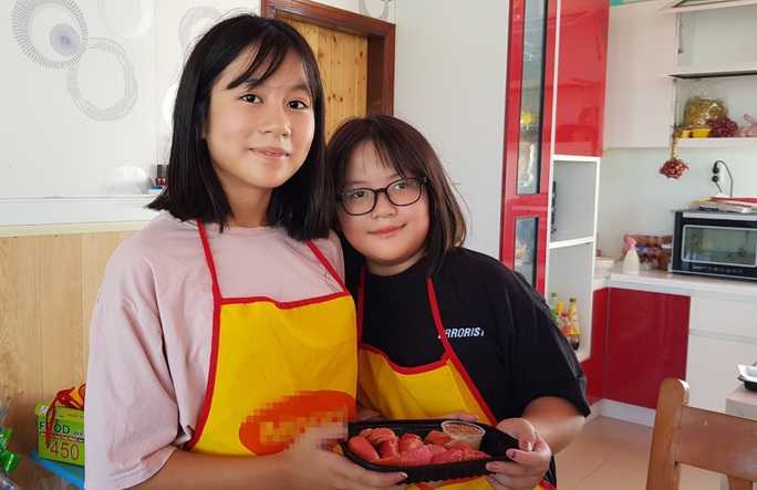 2 nữ sinh Phú Quốc đam mê làm bánh mì thanh long ruột đỏ - Ảnh 9.