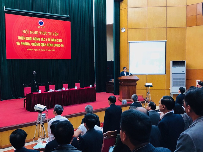 Phó Thủ tướng cùng đại biểu ở 700 điểm cầu tri ân nhân viên y tế nhân Ngày thầy thuốc VN - Ảnh 5. Phó Thủ tướng cùng đại biểu ở 700 điểm cầu tri ân nhân viên y tế nhân Ngày thầy thuốc VN - Ảnh 5.