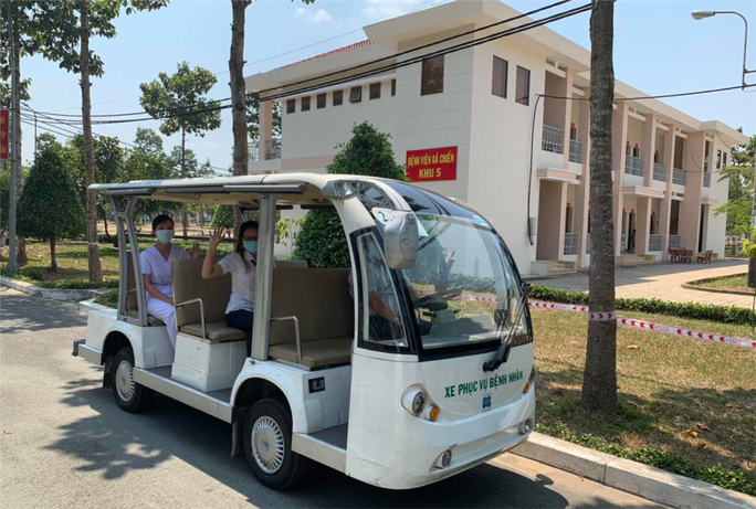 TP HCM: Thêm 3 bệnh nhân mắc Covid-19 xuất viện - Ảnh 1. TP HCM: Thêm 3 bệnh nhân mắc Covid-19 xuất viện - Ảnh 1.