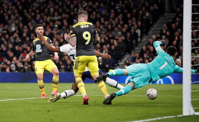 Rượt đuổi nghẹt thở sân nhà, Tottenham giành vé cuối FA Cup - Ảnh 4.