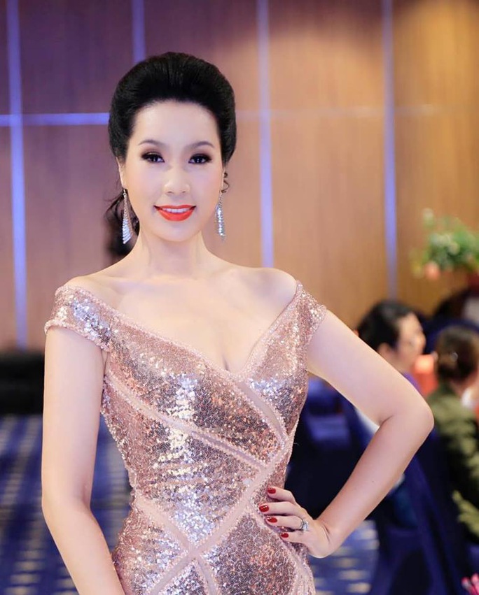 Showbiz Việt đìu hiu vì virus corona - Ảnh 3. Showbiz Việt đìu hiu vì virus corona - Ảnh 3.