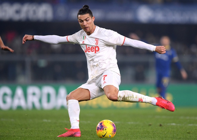 Ronaldo lập kỷ lục trong trận Juventus thua ngược - Ảnh 4. Ronaldo lập kỷ lục trong trận Juventus thua ngược - Ảnh 4.