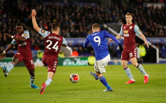 Sao 33 tuổi rực sáng, Leicester mở tiệc bàn thắng ở King Power - Ảnh 7.