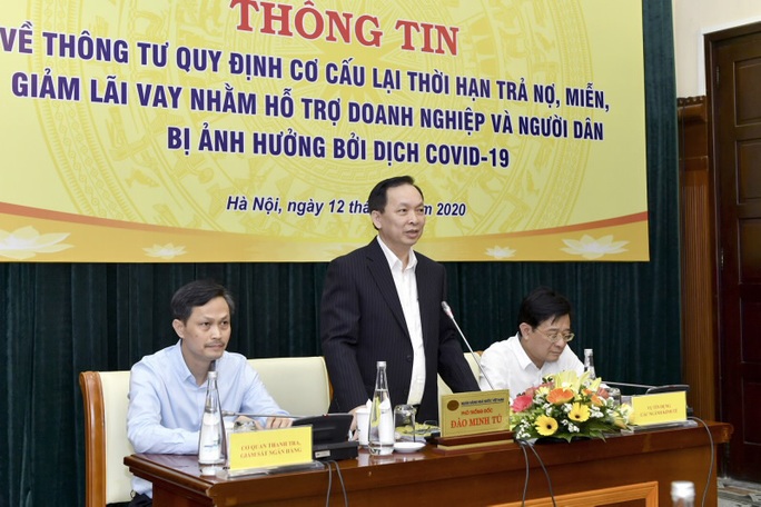 Quy định giãn nợ, giảm lãi để hỗ trợ DN ứng phó dịch Covid-19 có hiệu lực từ ngày mai 13-3 - Ảnh 1.