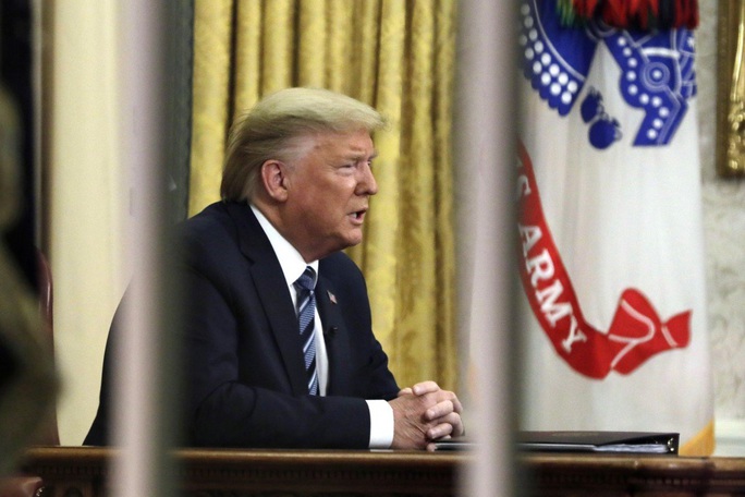 Covid-19: Một lời ông Trump nói ra, cả thế giới hỗn loạn - Ảnh 1.