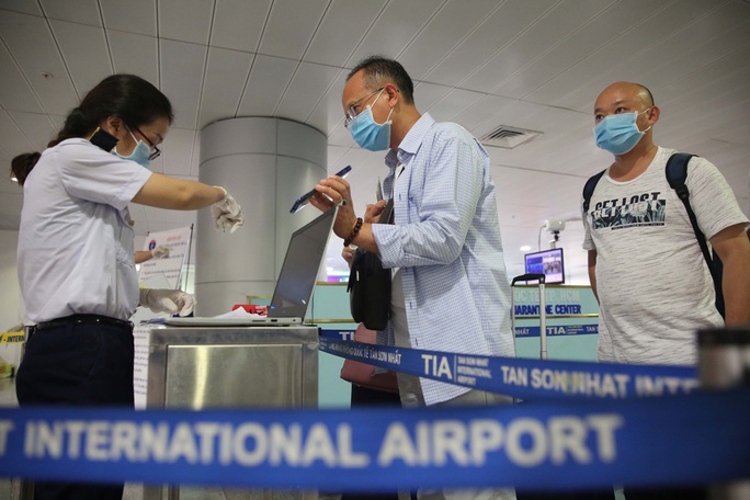 Tạm dừng nhập cảnh với người nước ngoài từ 27 quốc gia châu Âu - Ảnh 1. Tạm dừng nhập cảnh với người nước ngoài từ 27 quốc gia châu Âu - Ảnh 1.